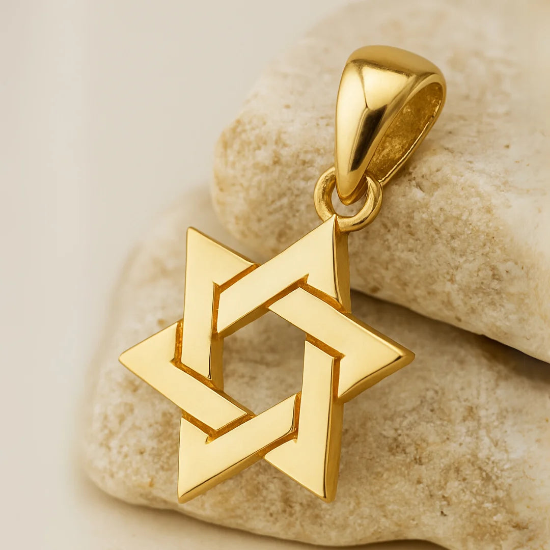 Graceful 14K Gold Star of David