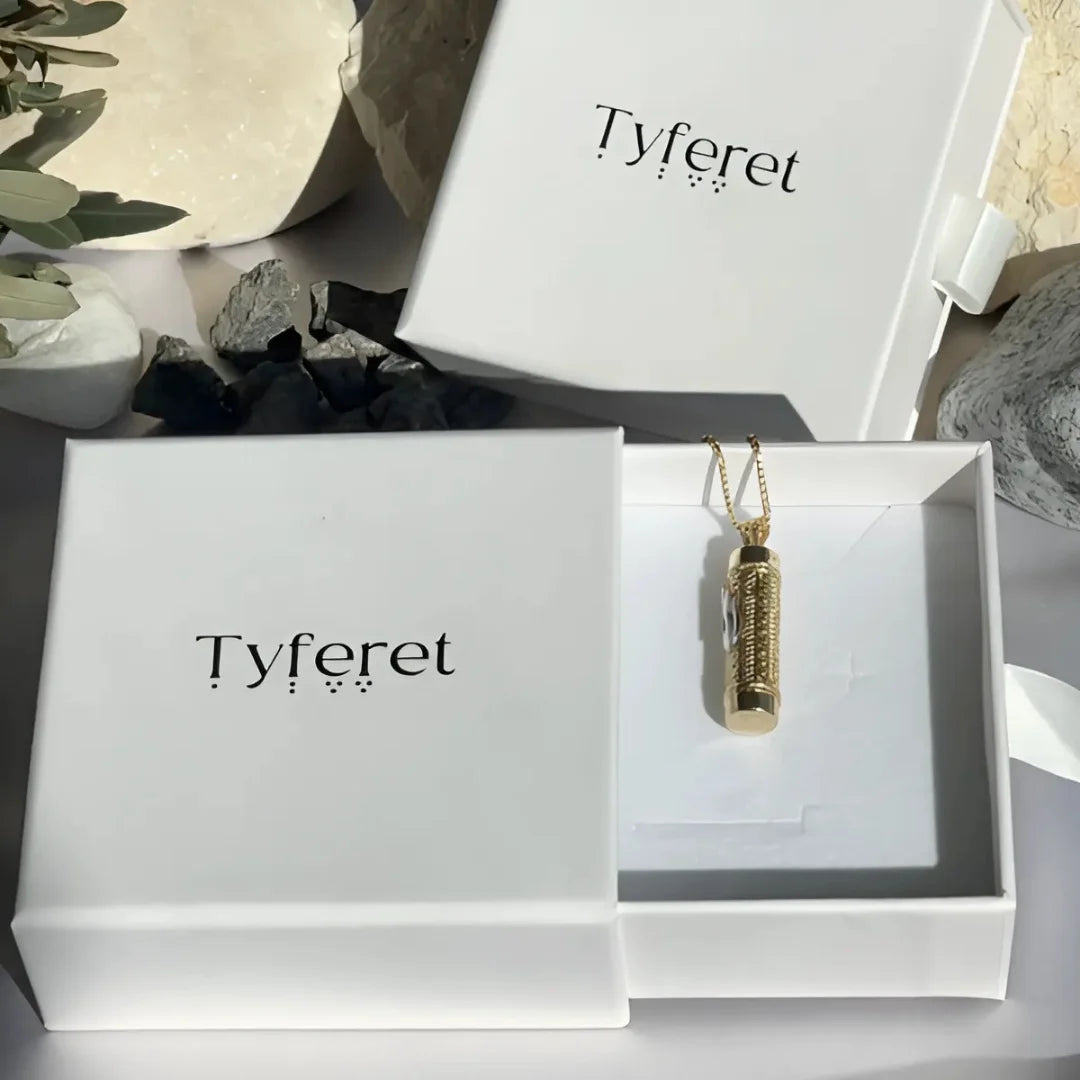 Pendentif mezouzah yéménite en or massif 14 carats fait main