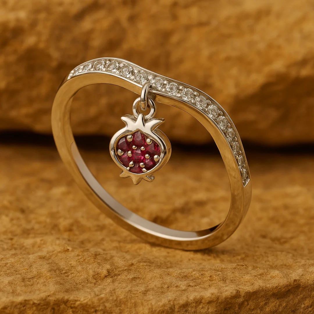14K Gold Ring with Diamonds and Rubi