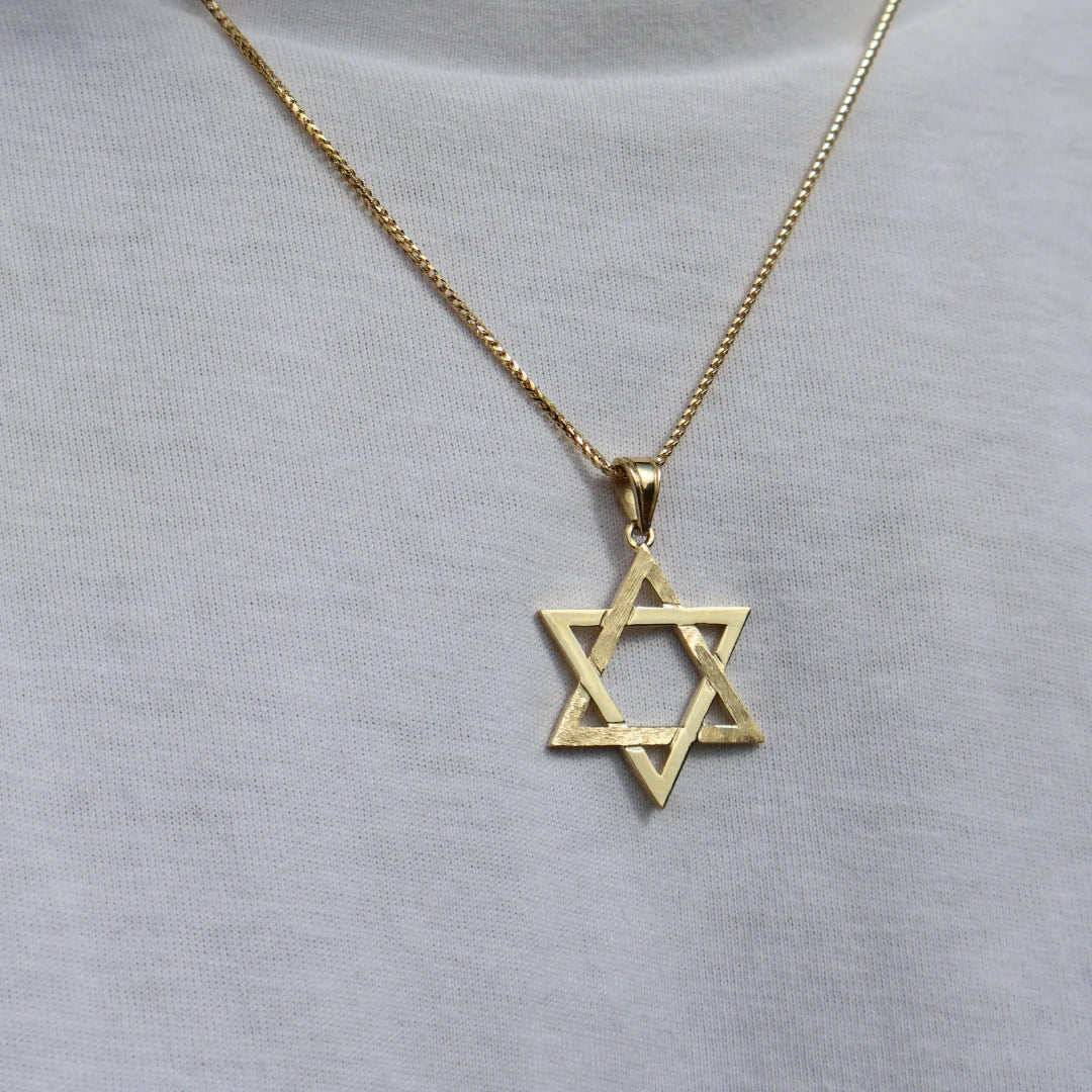 Pendentif étoile de David en or 14 carats, mat et brillant