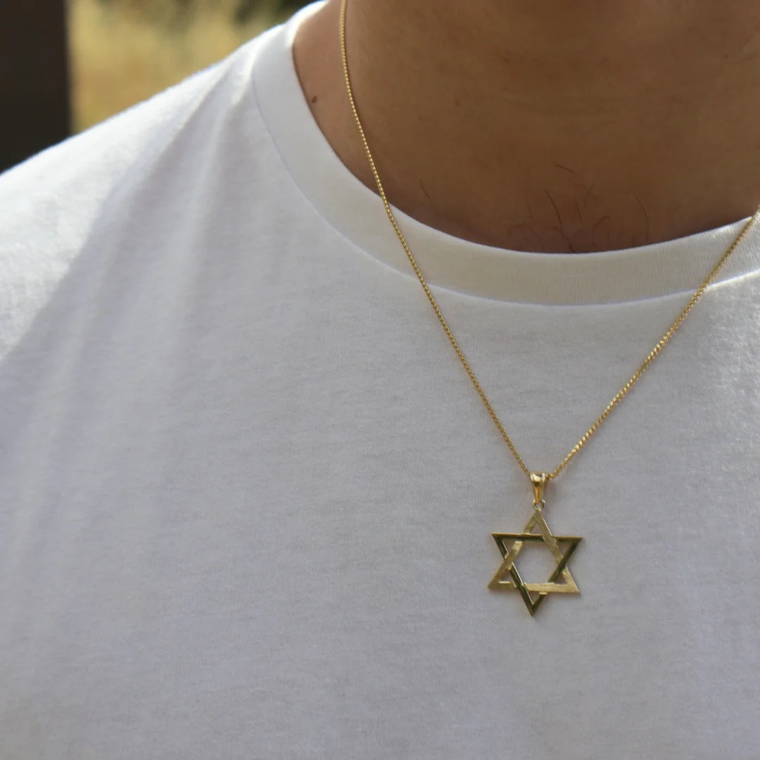 Pendentif étoile de David en or 14 carats, mat et brillant