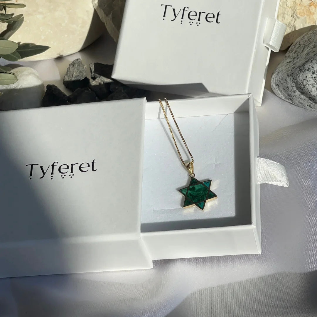Colgante clásico de estrella de David de piedra de Eilat elaborado con oro macizo de 14 quilates