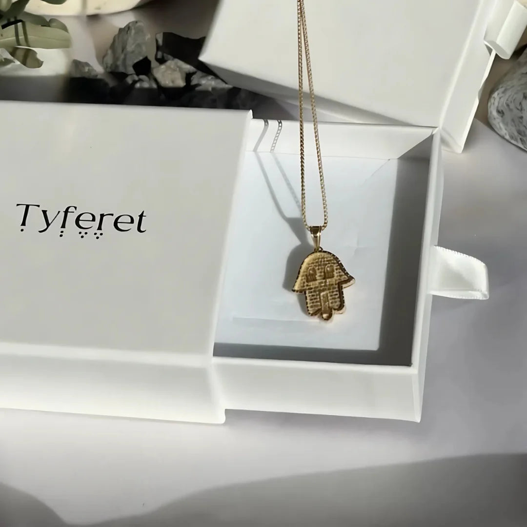 Pendentif Hamsa en or massif 14 carats fait main avec motif de la Vieille Jérusalem