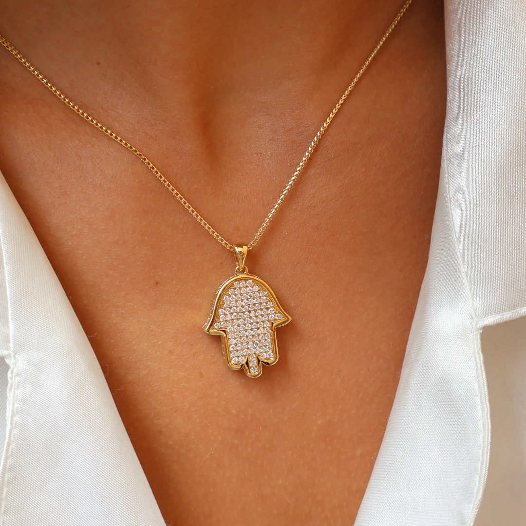 Pendentif Hamsa éternel en or 18 carats avec diamants