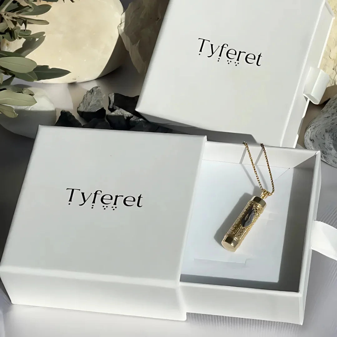 Pendentif mezouzah yéménite en or massif 14 carats fait main