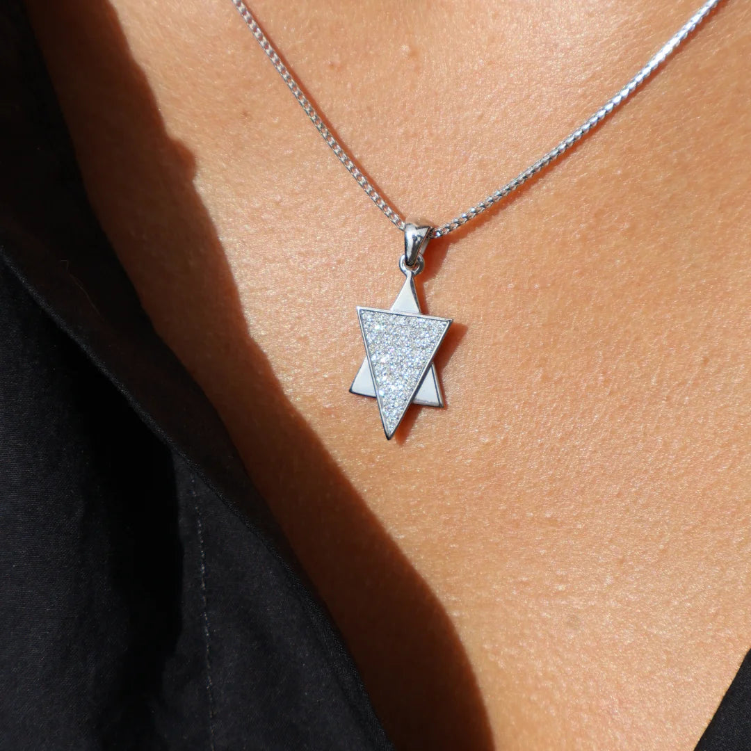 18k Star of David pendant with Diamonds